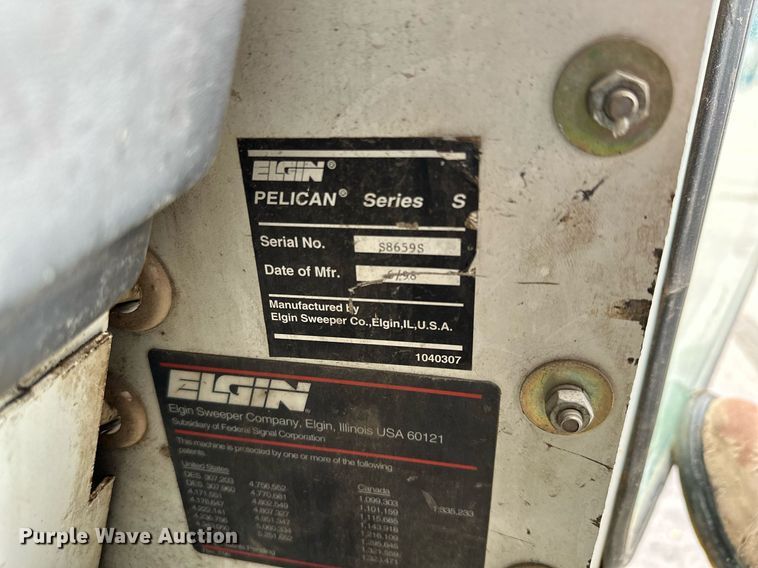 image for item LO9340 1998 Elgin Pellican  sweeper
