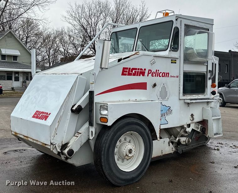 image for item LO9341 2000 Elgin Pelican  sweeper