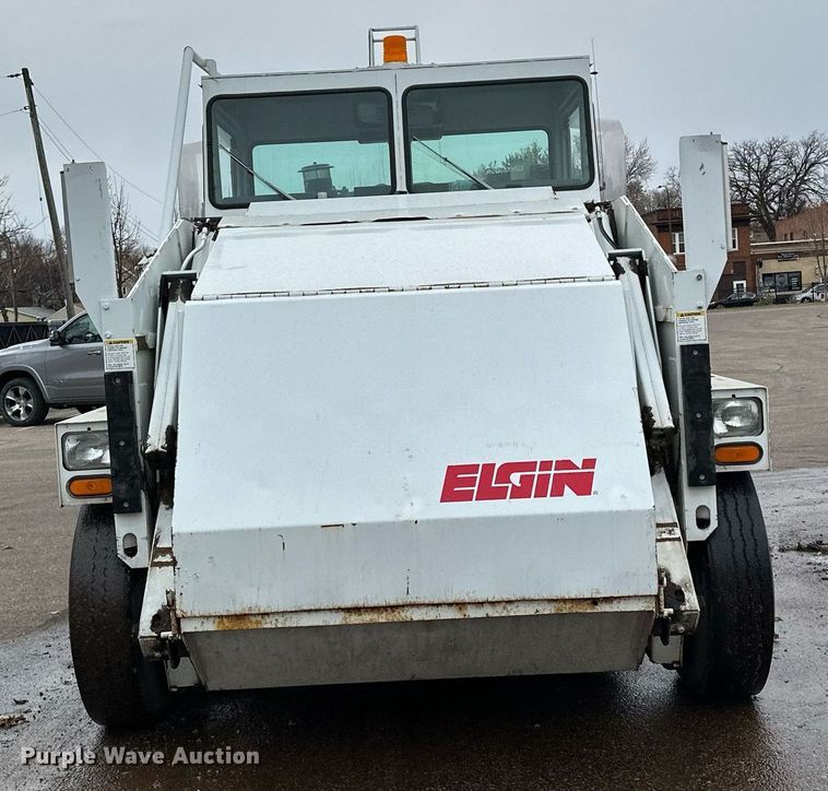 image for item LO9341 2000 Elgin Pelican  sweeper