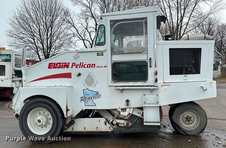image for item LO9341 2000 Elgin Pelican  sweeper