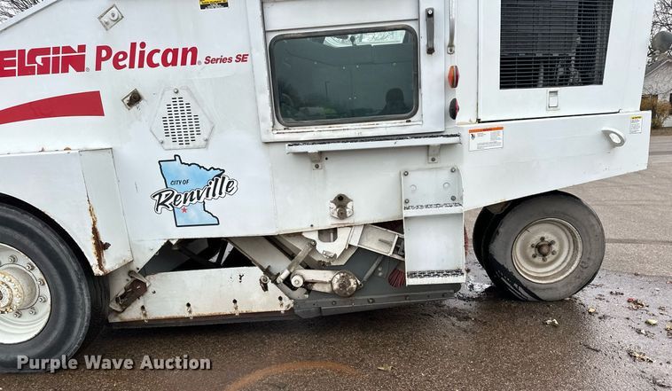 image for item LO9341 2000 Elgin Pelican  sweeper