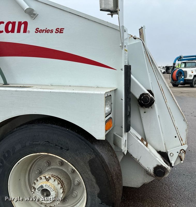 image for item LO9341 2000 Elgin Pelican  sweeper