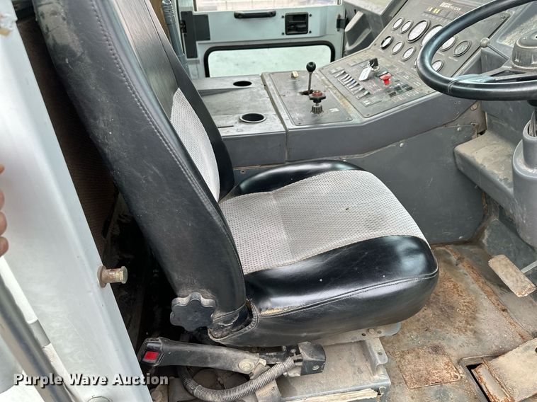 image for item LO9341 2000 Elgin Pelican  sweeper