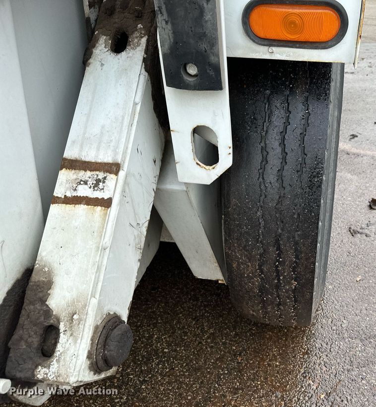 image for item LO9341 2000 Elgin Pelican  sweeper