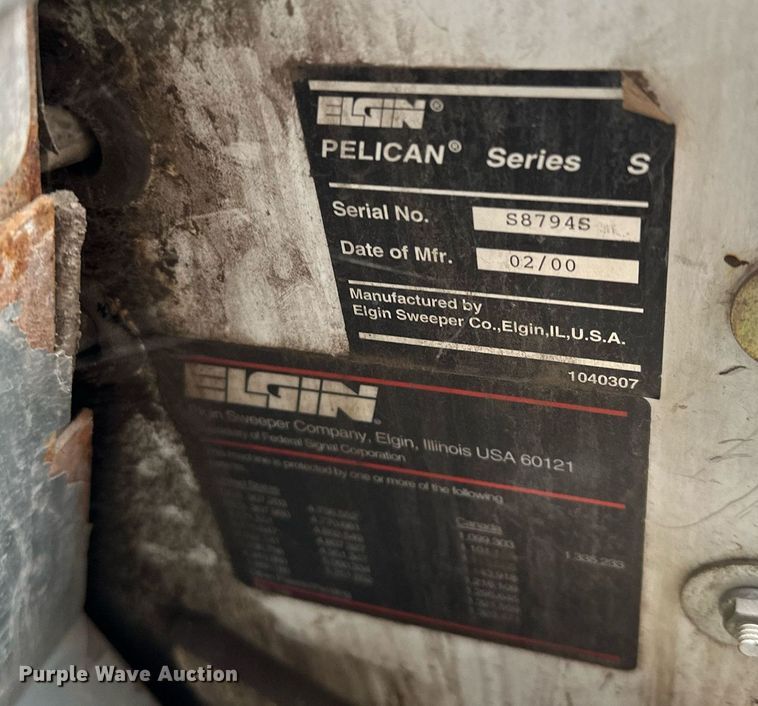 image for item LO9341 2000 Elgin Pelican  sweeper