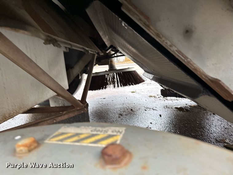 image for item LO9342 2001 Elgin Pellican series SE  sweeper