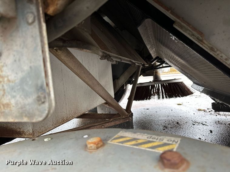 image for item LO9342 2001 Elgin Pellican series SE  sweeper