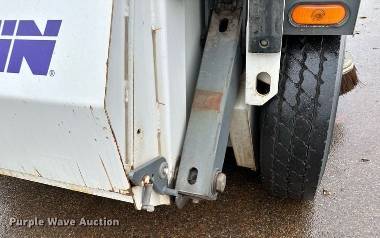 image for item LO9342 2001 Elgin Pellican series SE  sweeper