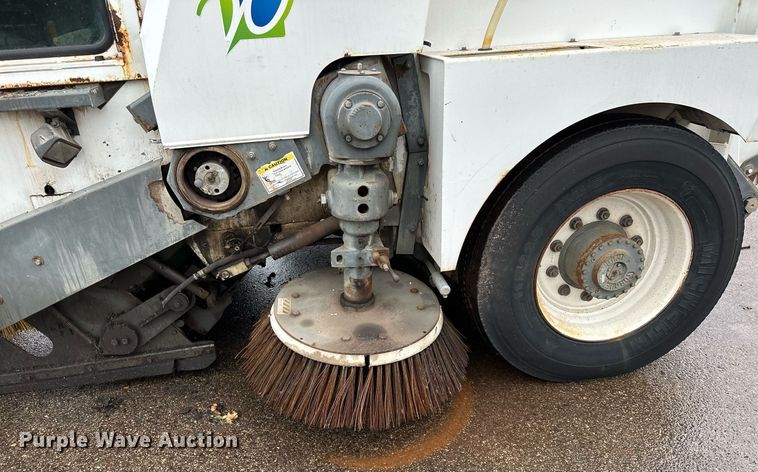 image for item LO9342 2001 Elgin Pellican series SE  sweeper