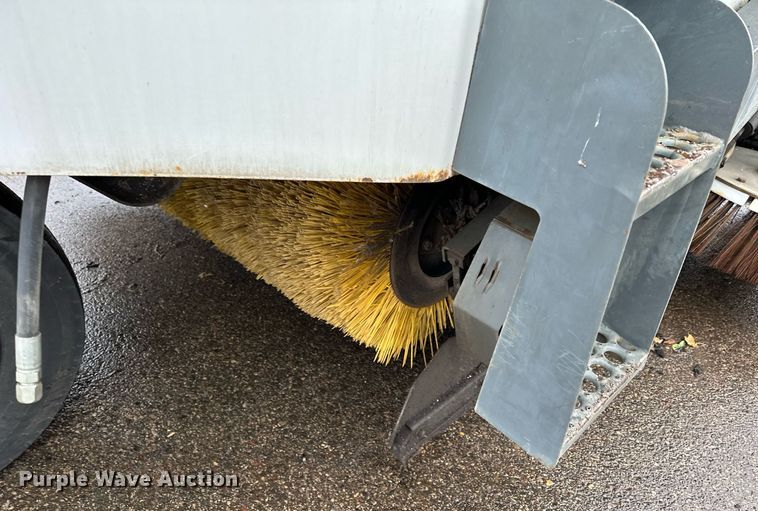 image for item LO9342 2001 Elgin Pellican series SE  sweeper