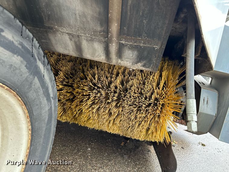 image for item LO9342 2001 Elgin Pellican series SE  sweeper