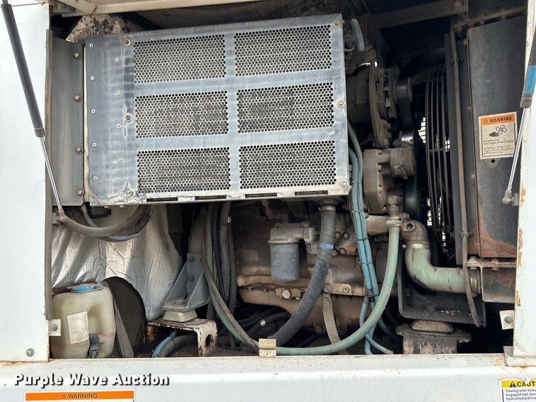 image for item LO9342 2001 Elgin Pellican series SE  sweeper