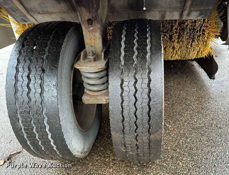 image for item LO9342 2001 Elgin Pellican series SE  sweeper