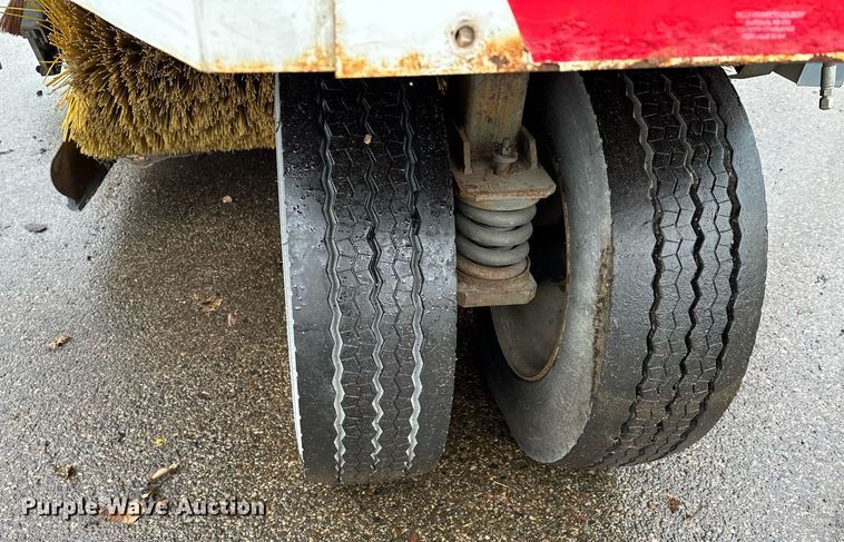 image for item LO9342 2001 Elgin Pellican series SE  sweeper