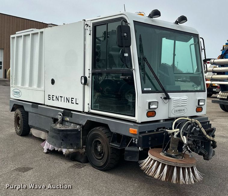 image for item LO9343 Tennant Sentinel  sweeper