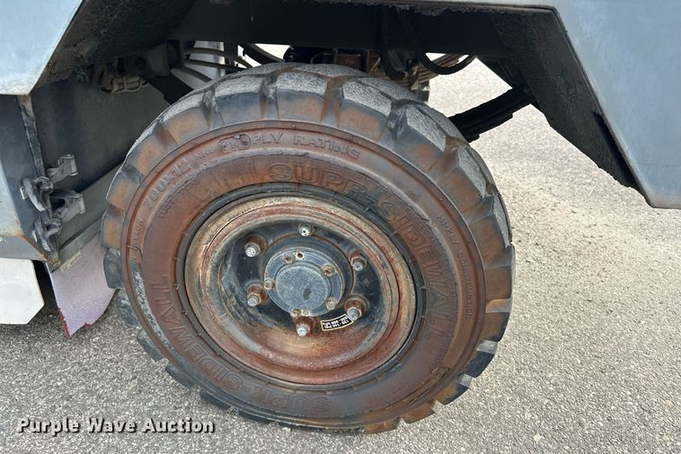 image for item LO9343 Tennant Sentinel  sweeper