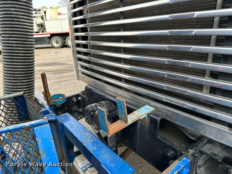 image for item LO9345 2007 Freightliner Business Class M2 106  sewer jetter truck