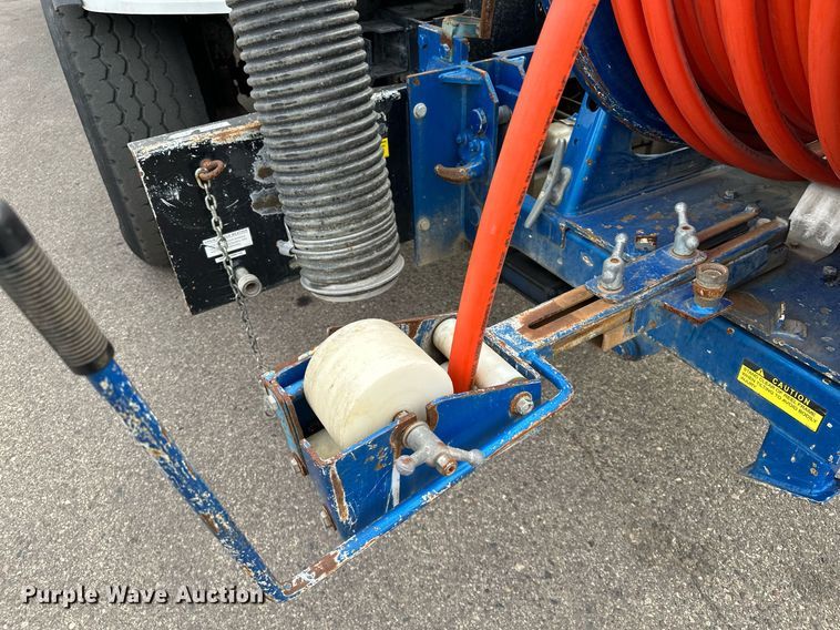 image for item LO9345 2007 Freightliner Business Class M2 106  sewer jetter truck