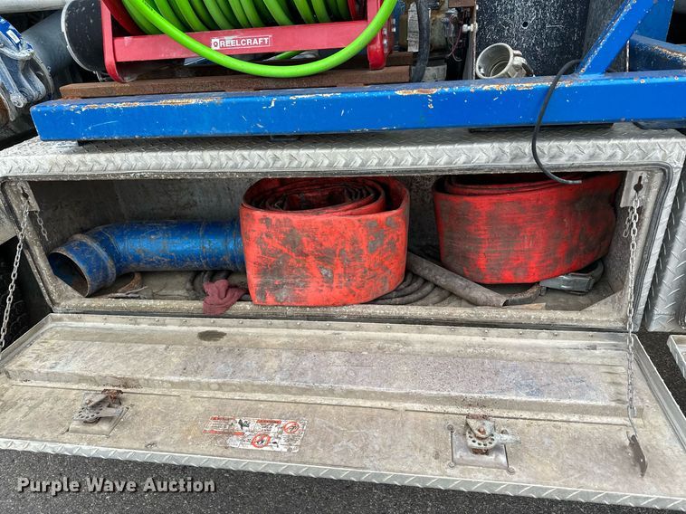 image for item LO9345 2007 Freightliner Business Class M2 106  sewer jetter truck