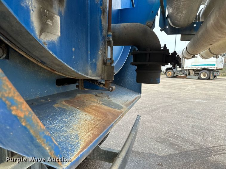 image for item LO9345 2007 Freightliner Business Class M2 106  sewer jetter truck