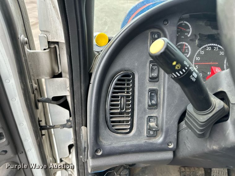 image for item LO9345 2007 Freightliner Business Class M2 106  sewer jetter truck