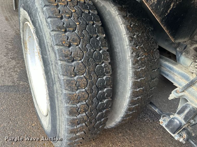 image for item LO9345 2007 Freightliner Business Class M2 106  sewer jetter truck