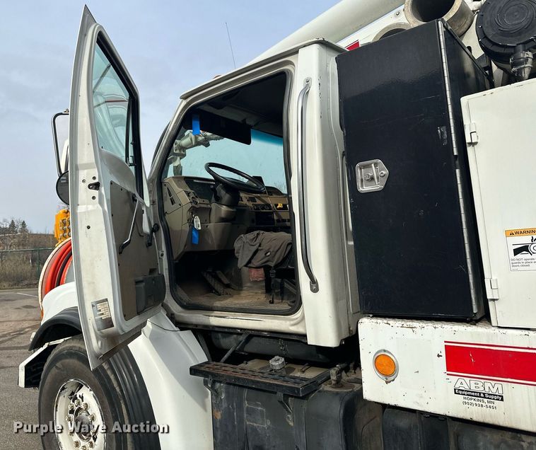 image for item LO9346 2002 Sterling LT7500  sewer jetter truck