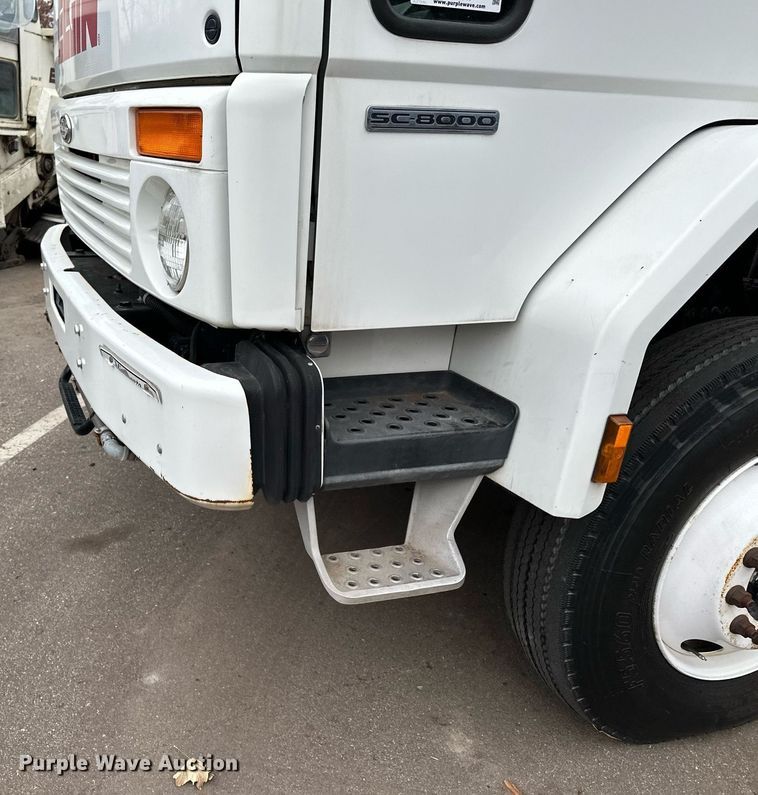 image for item LO9347 2005 Sterling SC-8000  sweeper