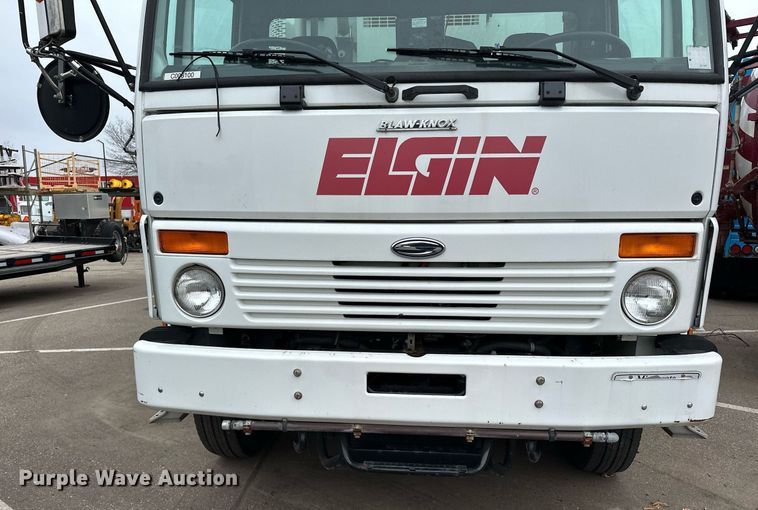 image for item LO9347 2005 Sterling SC-8000  sweeper