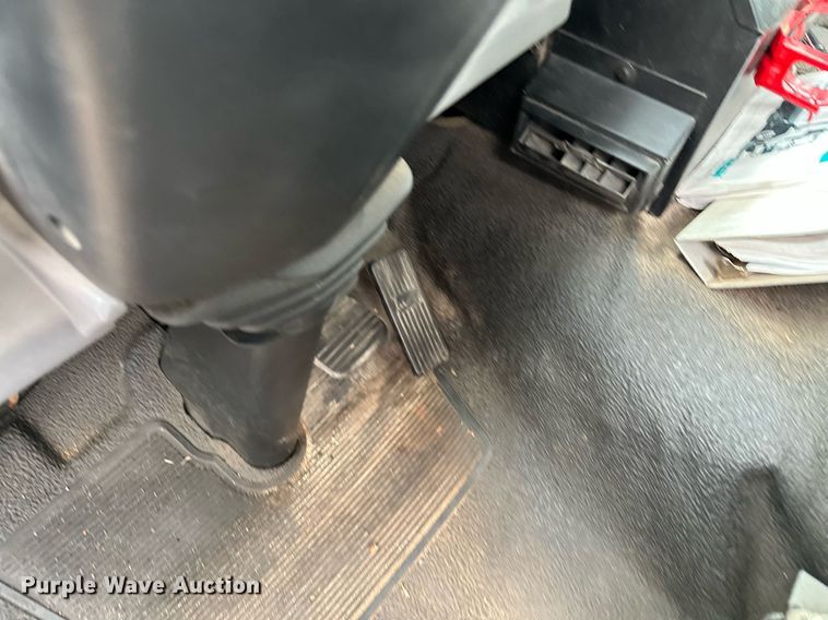 image for item LO9347 2005 Sterling SC-8000  sweeper