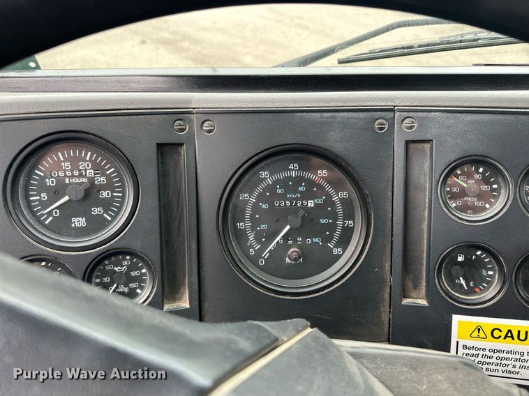 image for item LO9347 2005 Sterling SC-8000  sweeper