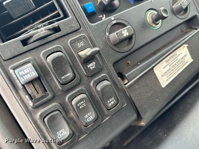 image for item LO9347 2005 Sterling SC-8000  sweeper