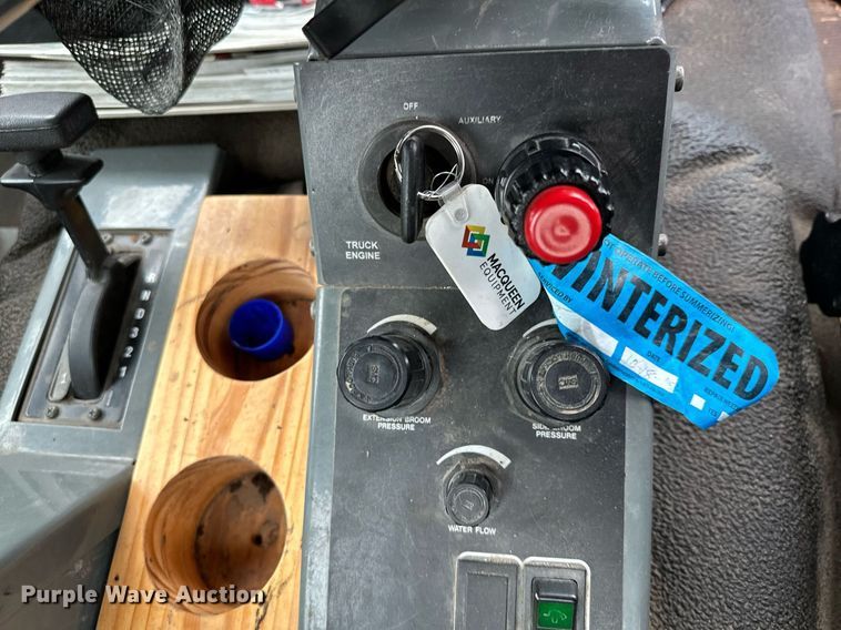 image for item LO9347 2005 Sterling SC-8000  sweeper