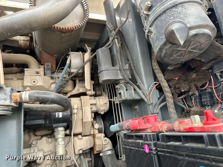 image for item LO9347 2005 Sterling SC-8000  sweeper