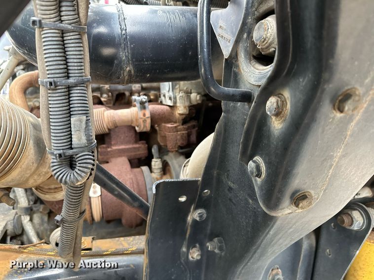 image for item LO9347 2005 Sterling SC-8000  sweeper