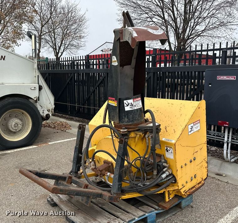 image for item LO9348 Erskine  snow blower