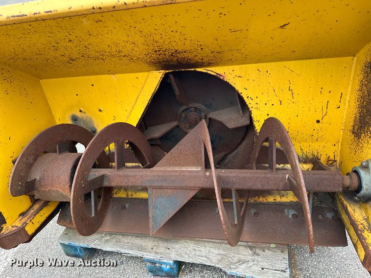 image for item LO9348 Erskine  snow blower