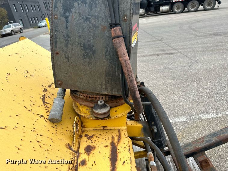 image for item LO9348 Erskine  snow blower