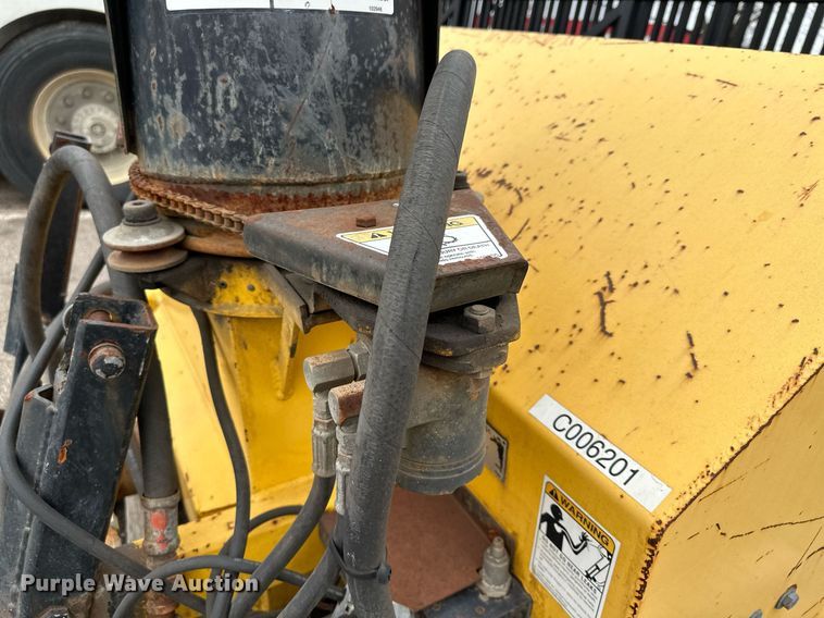 image for item LO9348 Erskine  snow blower