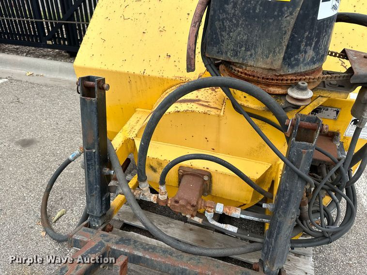 image for item LO9348 Erskine  snow blower