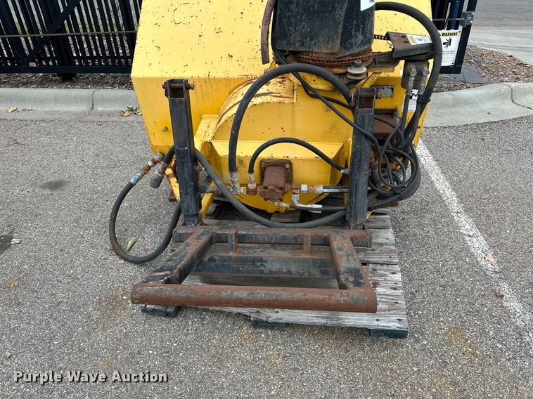 image for item LO9348 Erskine  snow blower