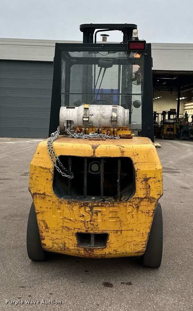 image for item LO9349 Hyster H100XL  forklift