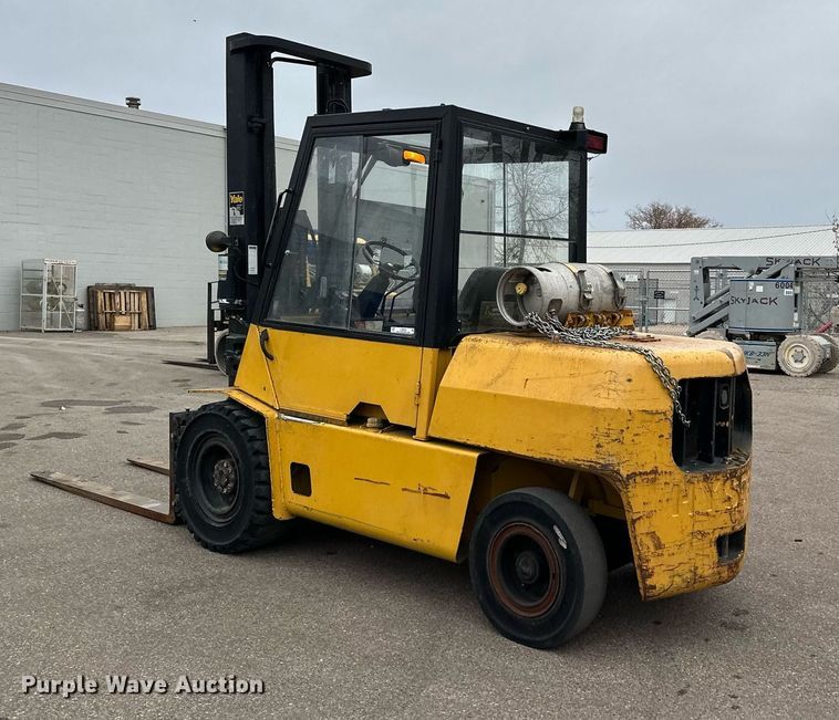 image for item LO9349 Hyster H100XL  forklift