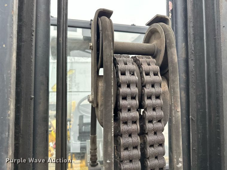 image for item LO9349 Hyster H100XL  forklift