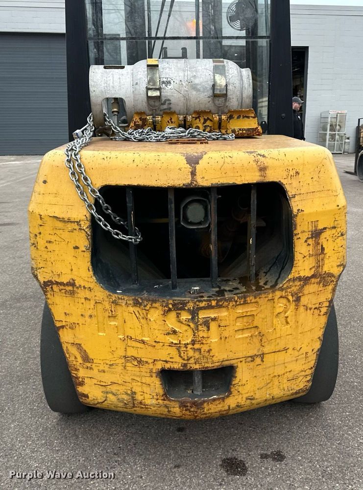 image for item LO9349 Hyster H100XL  forklift