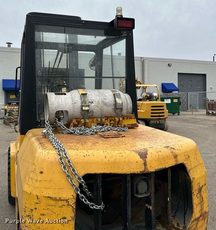 image for item LO9349 Hyster H100XL  forklift