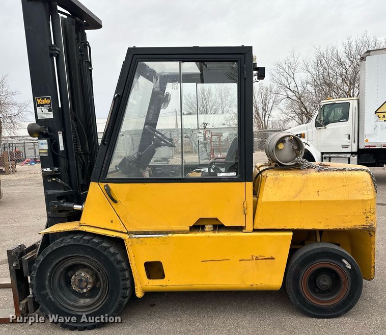 image for item LO9349 Hyster H100XL  forklift