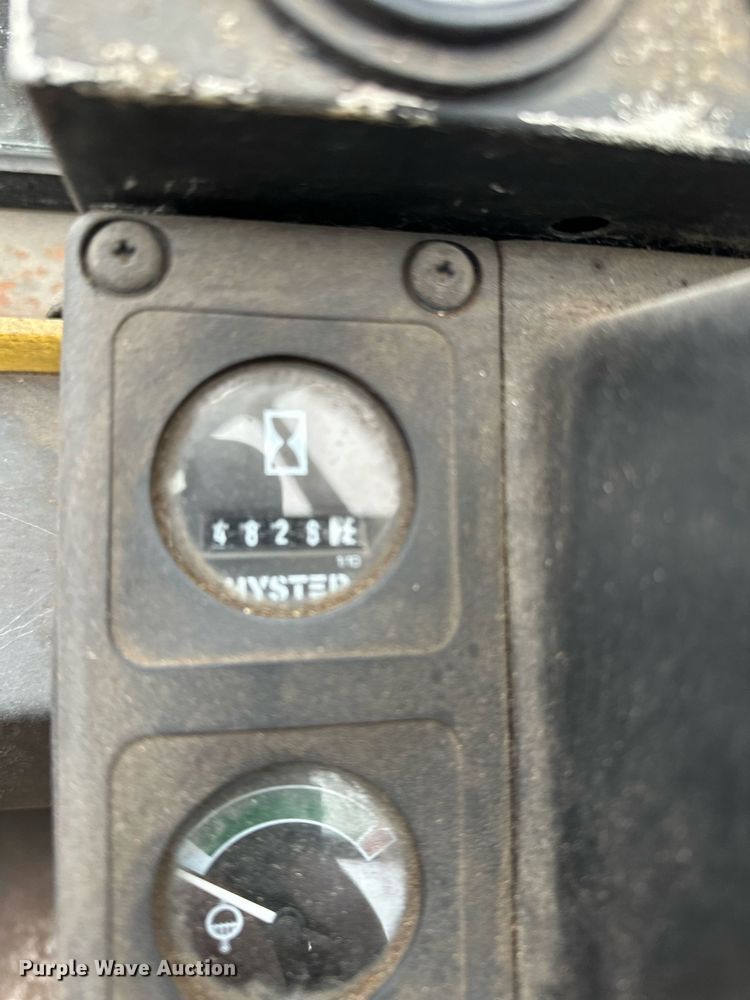 image for item LO9349 Hyster H100XL  forklift