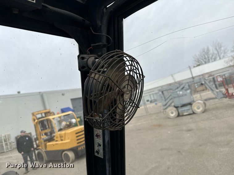 image for item LO9349 Hyster H100XL  forklift