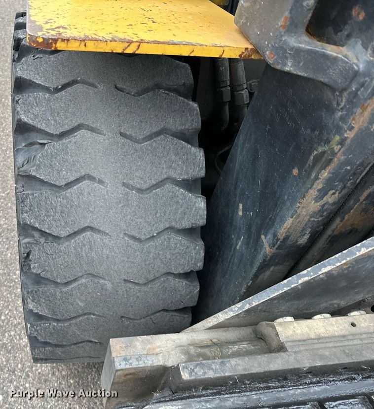 image for item LO9349 Hyster H100XL  forklift